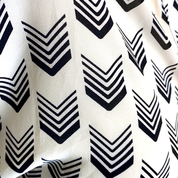 Sunday in Brooklyn chevron Blouse - Picture 14 of 14